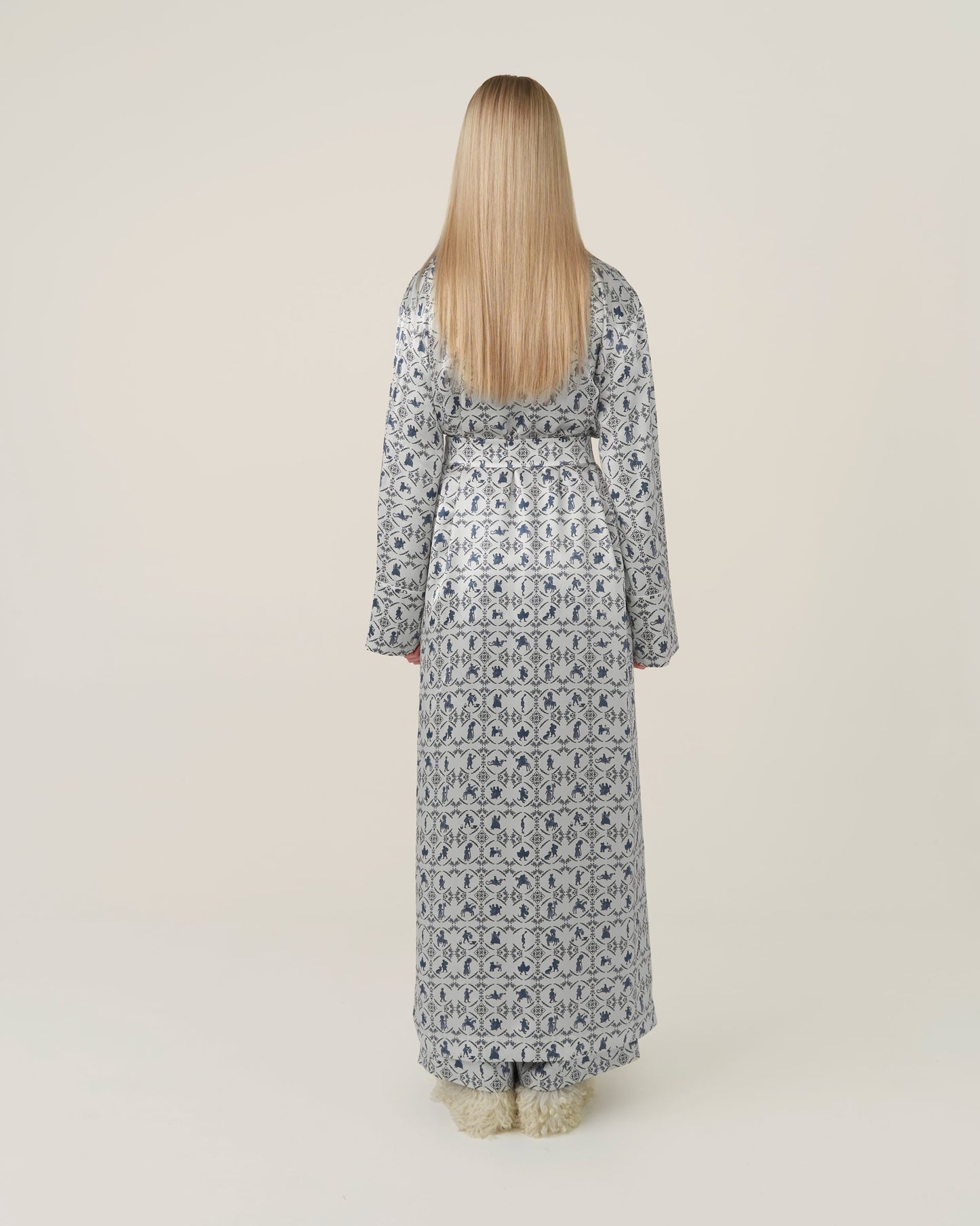 Long Silk Robe Vechornytsi in White