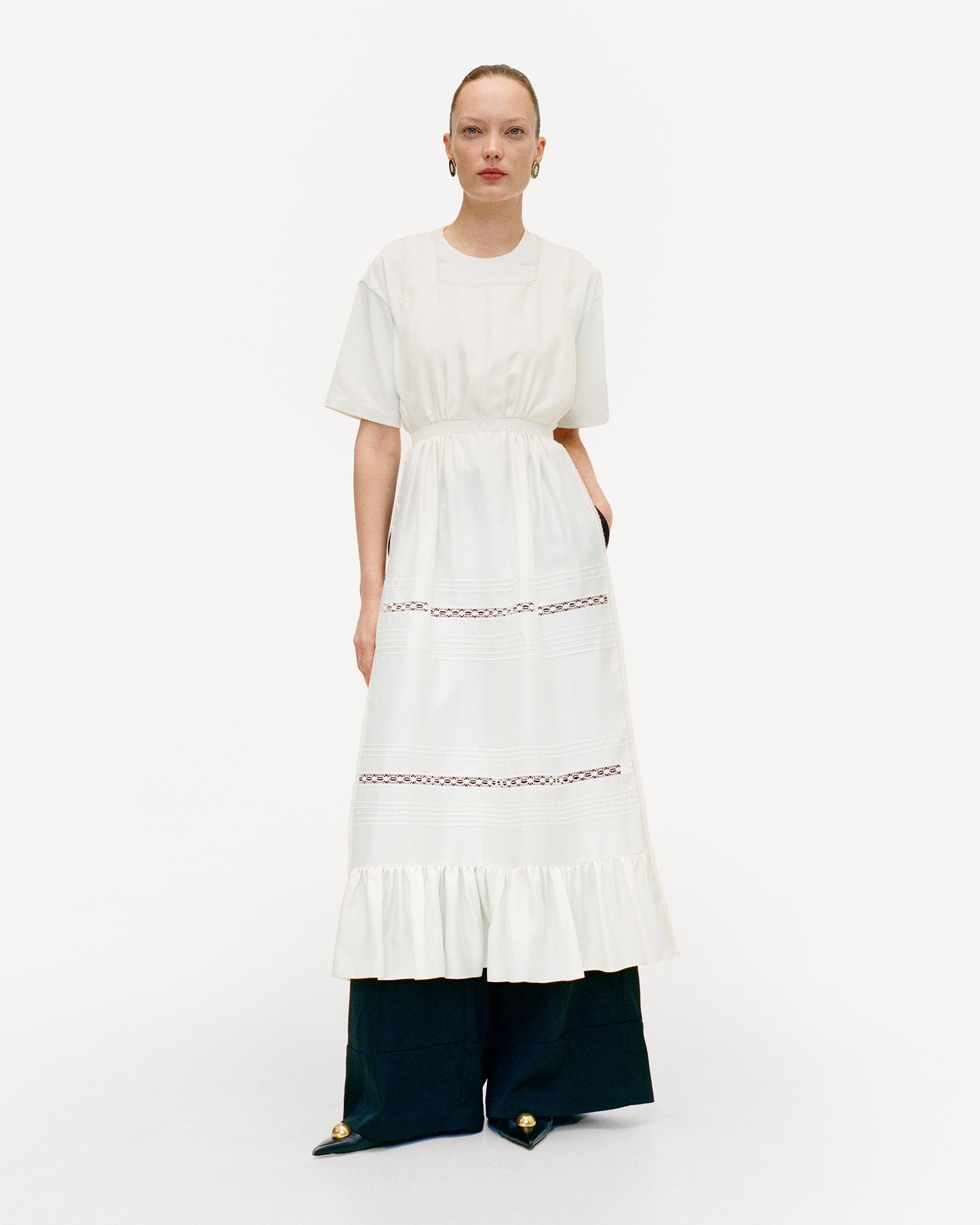 Lace Apron in Milk