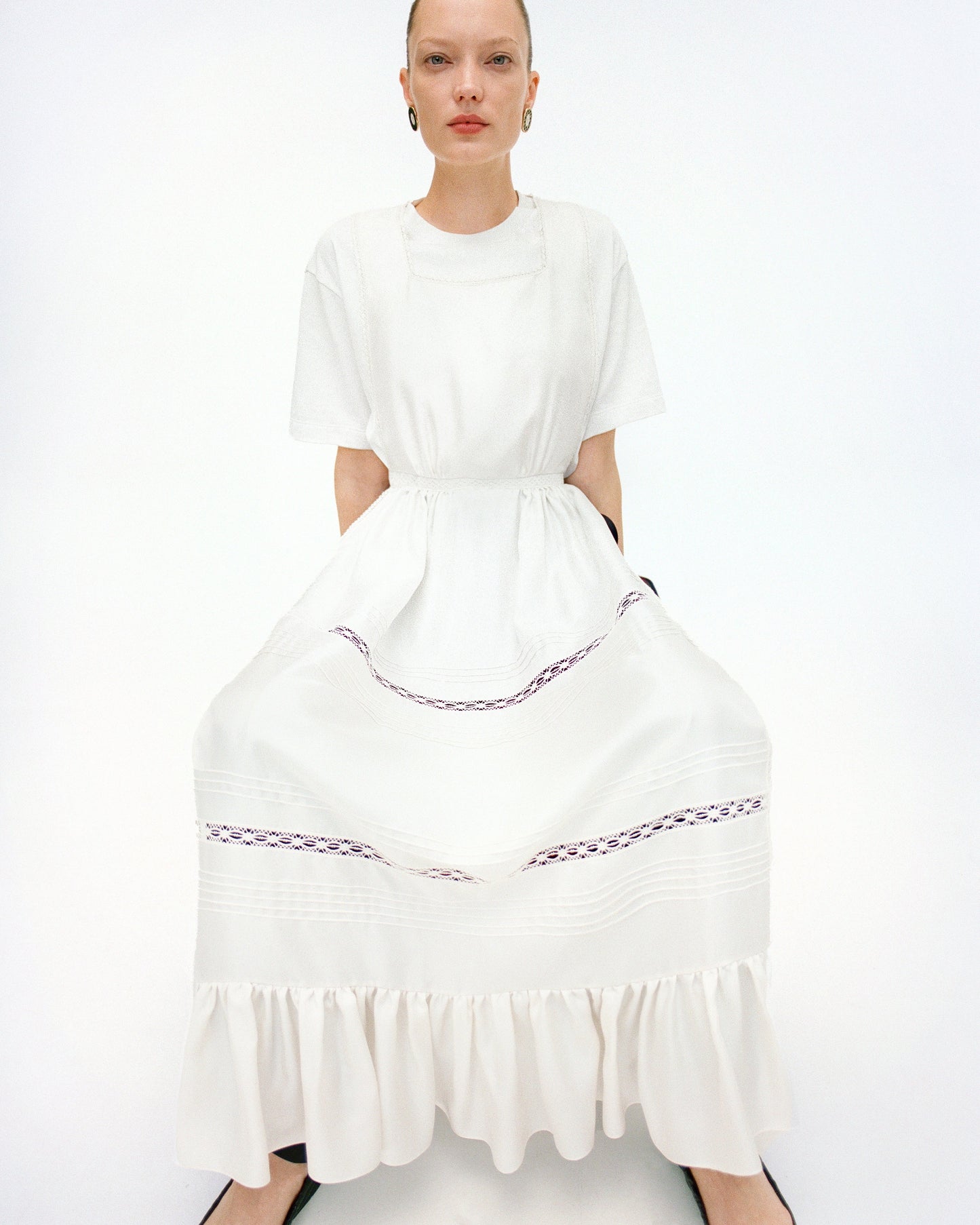 Lace Apron in Milk