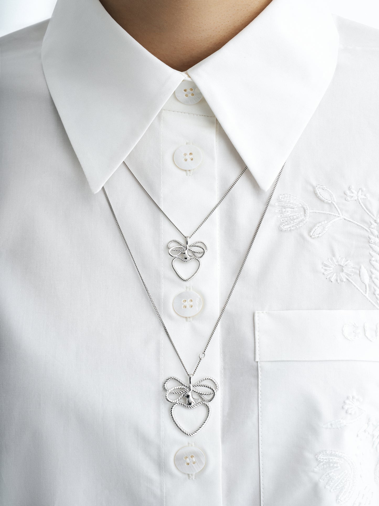 Rhodium-Plated Yahnusok Pendant small