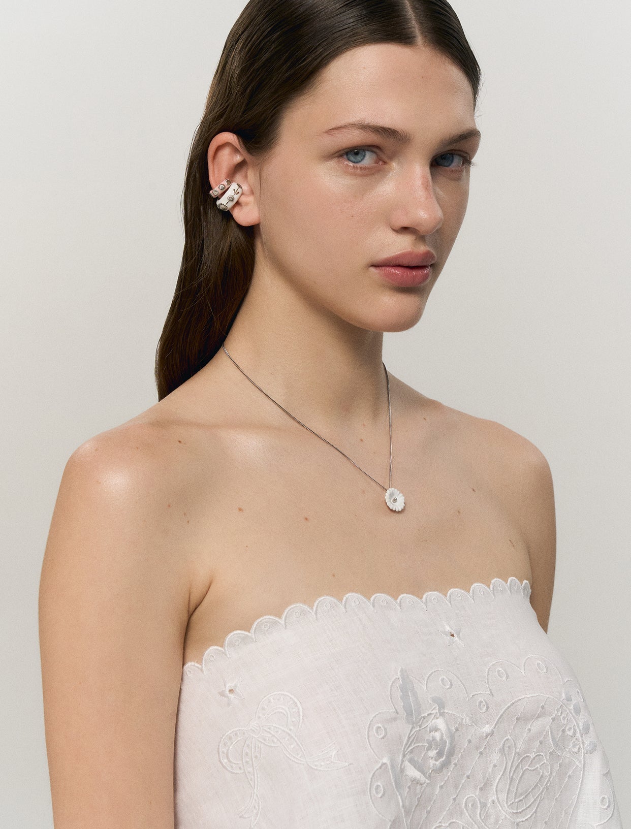 Malva Big Ear Cuff