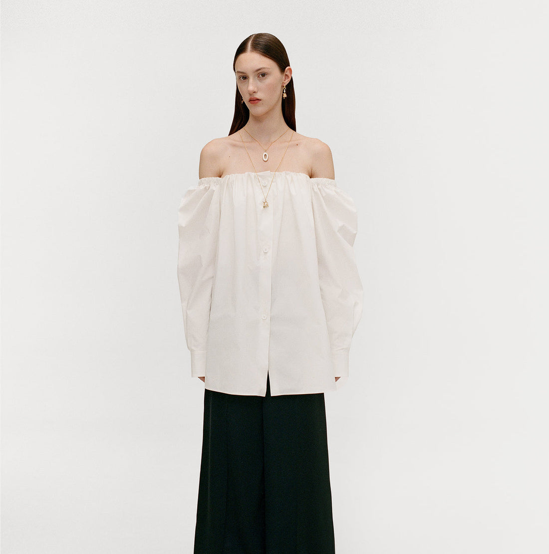 What Is Minimalist Fashion? Minimal Clothing Style Explained