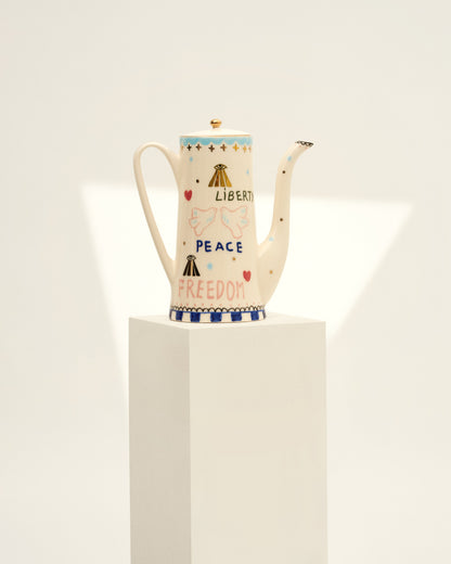 Freedom teapot