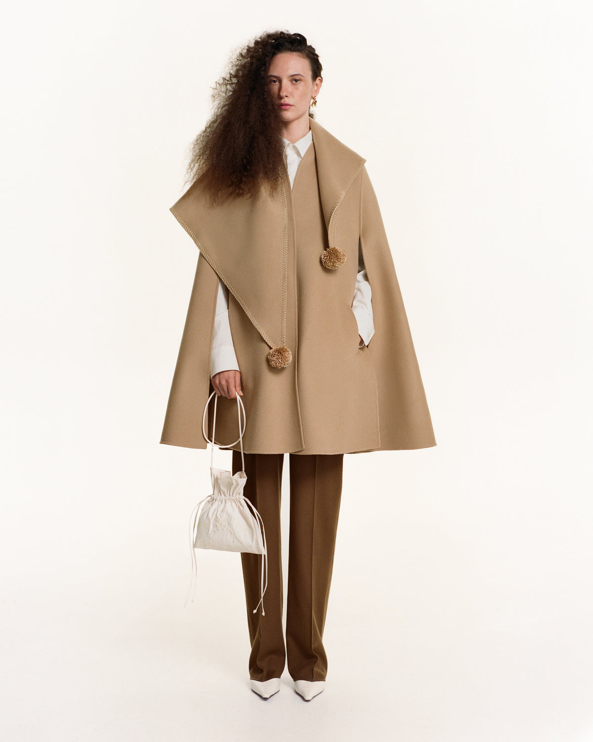Guglia Cape Coat in Beige