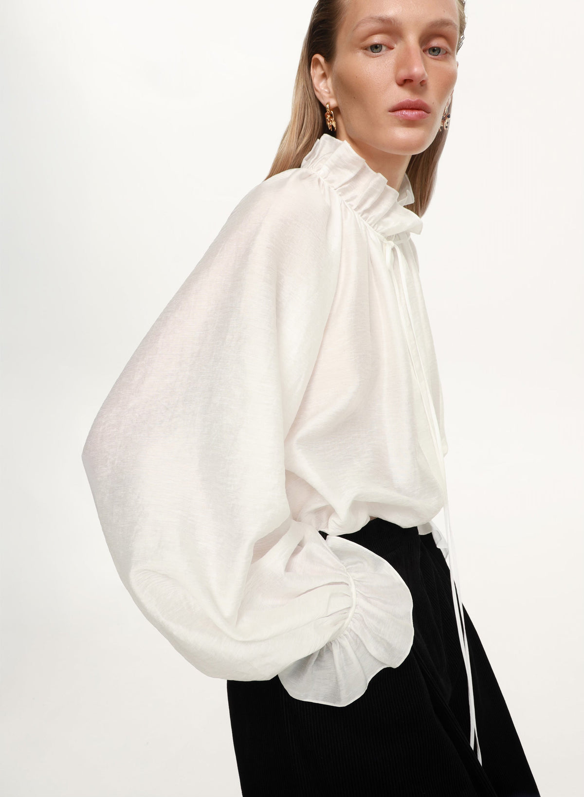 Gafiia Ruffled Blouse in White