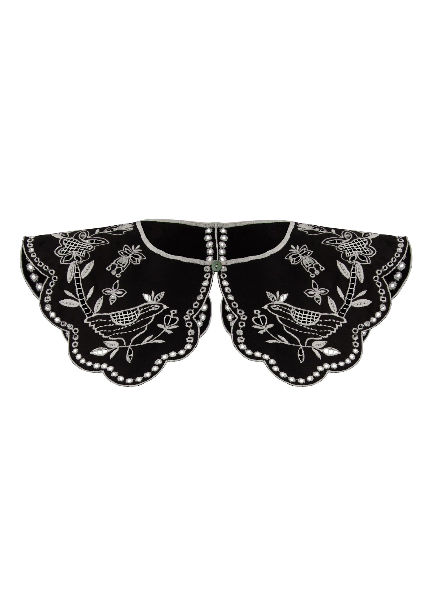 Embroidered Round Collar in Black