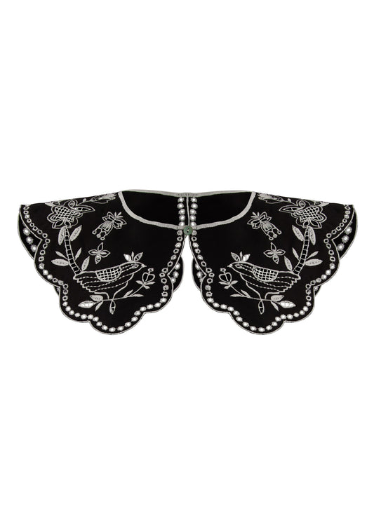 Embroidered Round Collar in Black