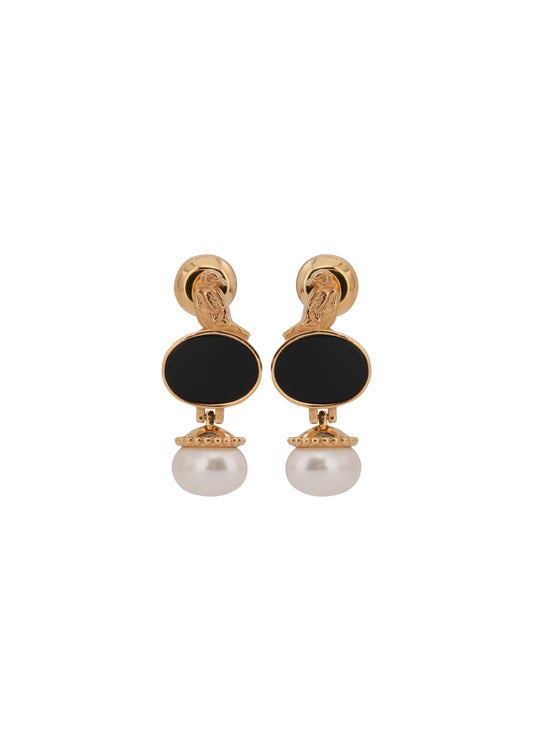 Short Earring with white pearls