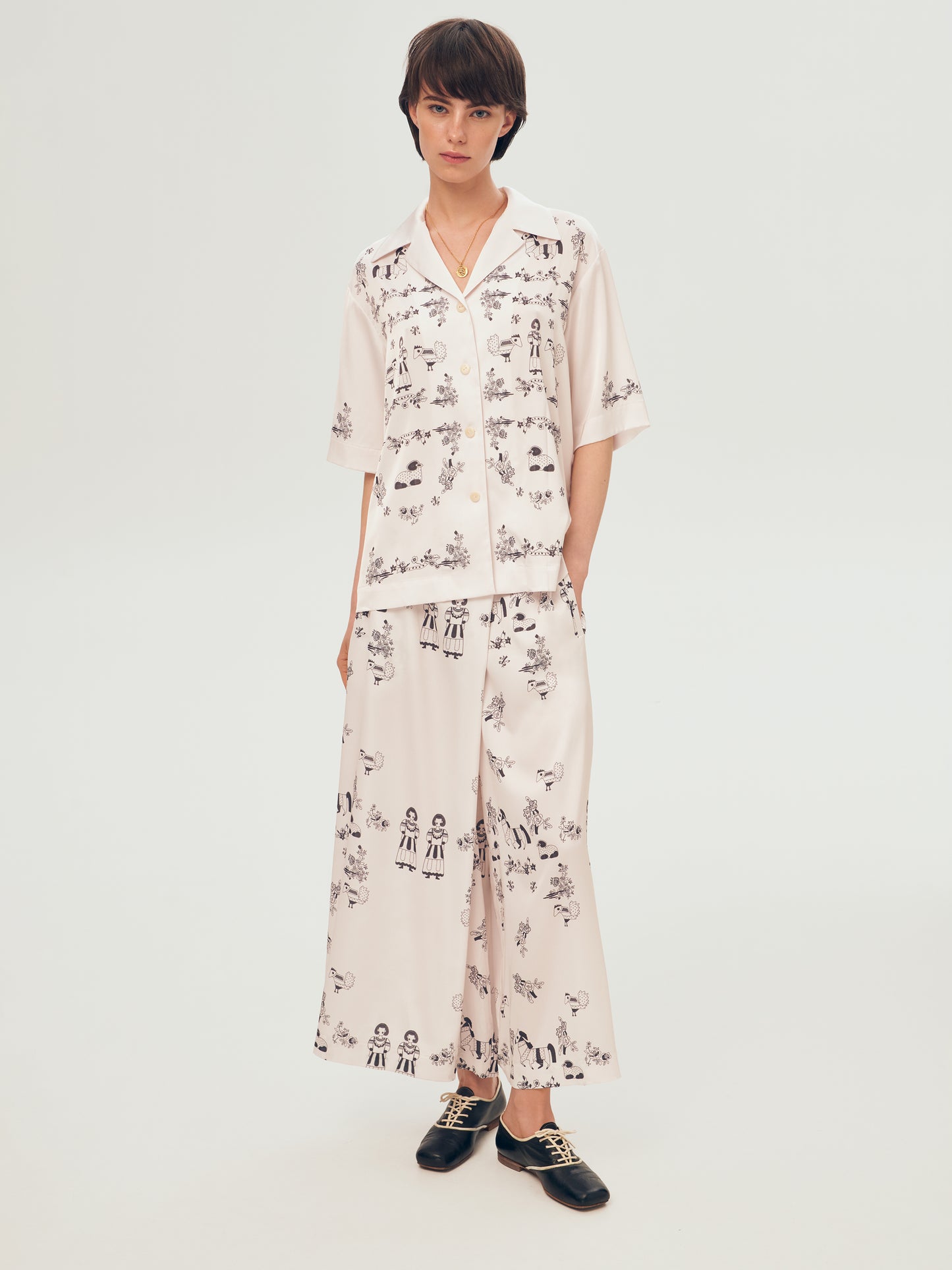 VEKLA Milk Shirt