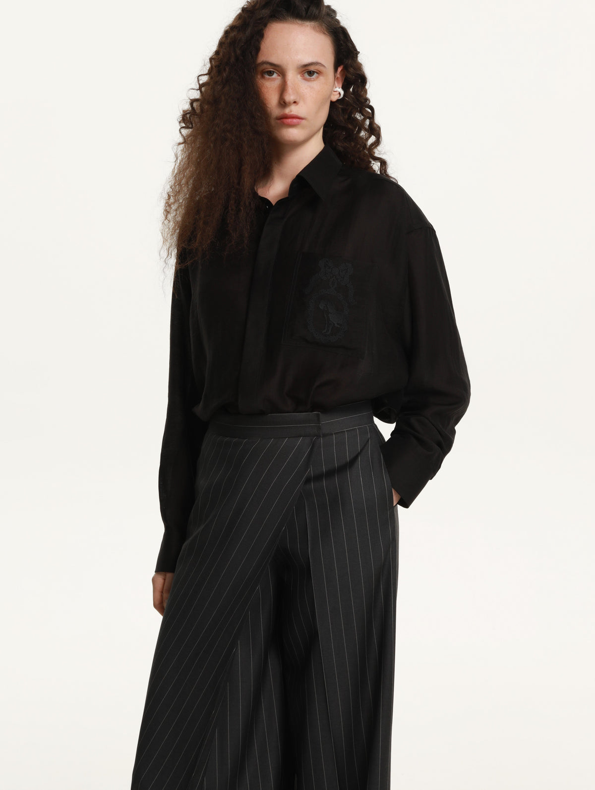 Lykeriia Shirt in Black