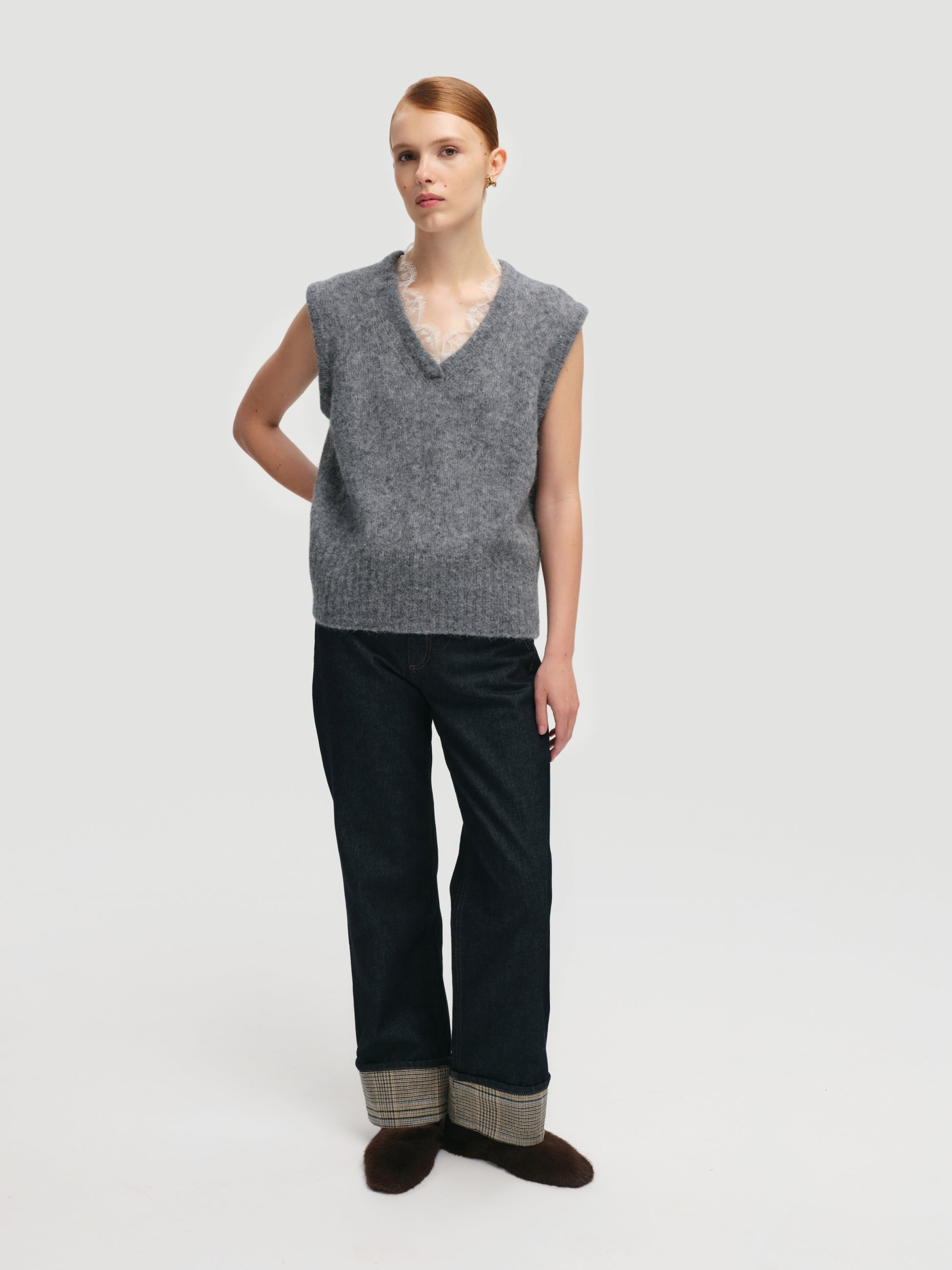 Lace-trimmed Vest in Grey slide 2