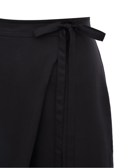 Plakhta Convertible Skirt in black