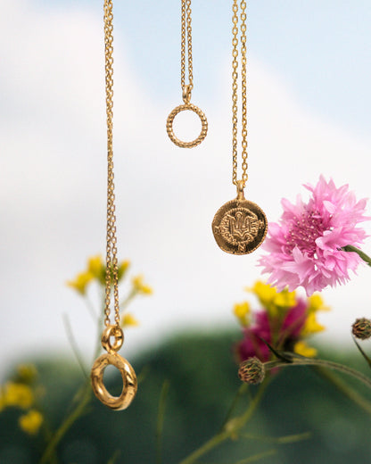 Pendant Big Sun Gold Pleated