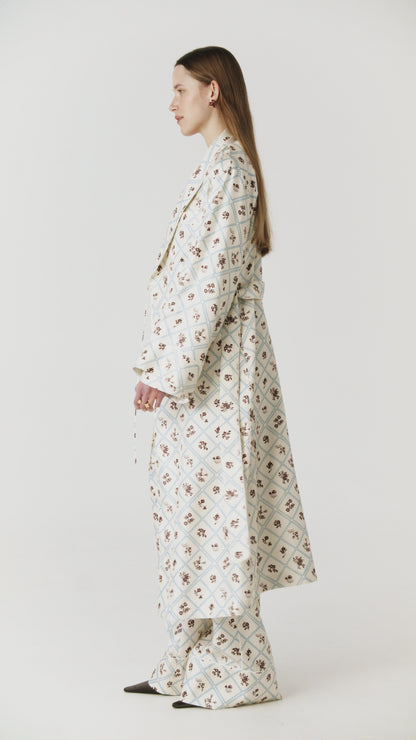 Silk Robe in Ruzha Pattern in milk