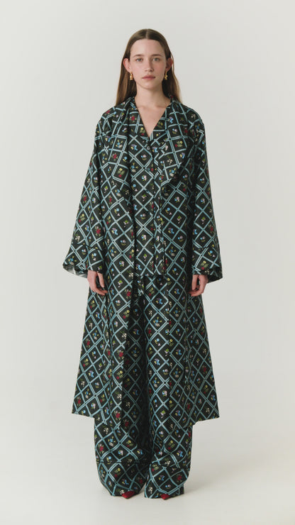Silk Robe in Ruzha Pattern in black